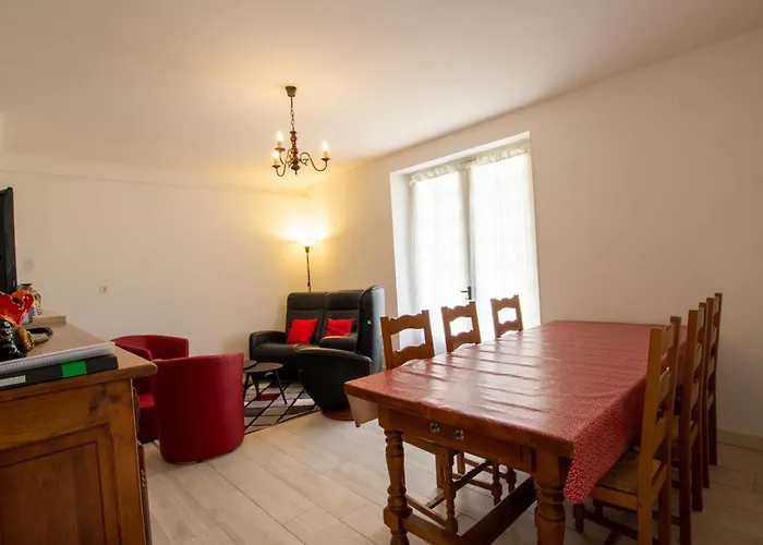 Charmante Maison A Avec Parking, Proche Sarlat - Fr-1-616-357 Borrèze